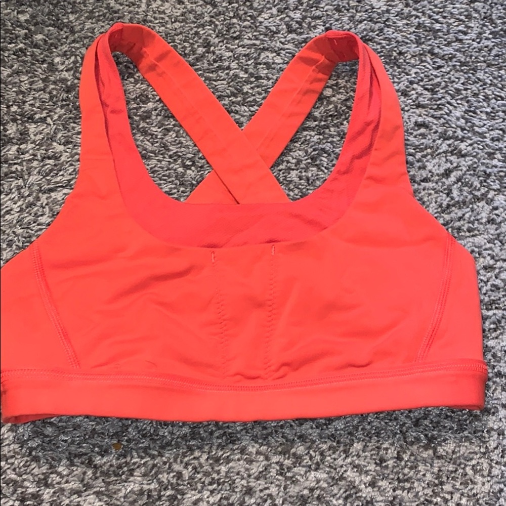 Size 6 lululemon sports bra